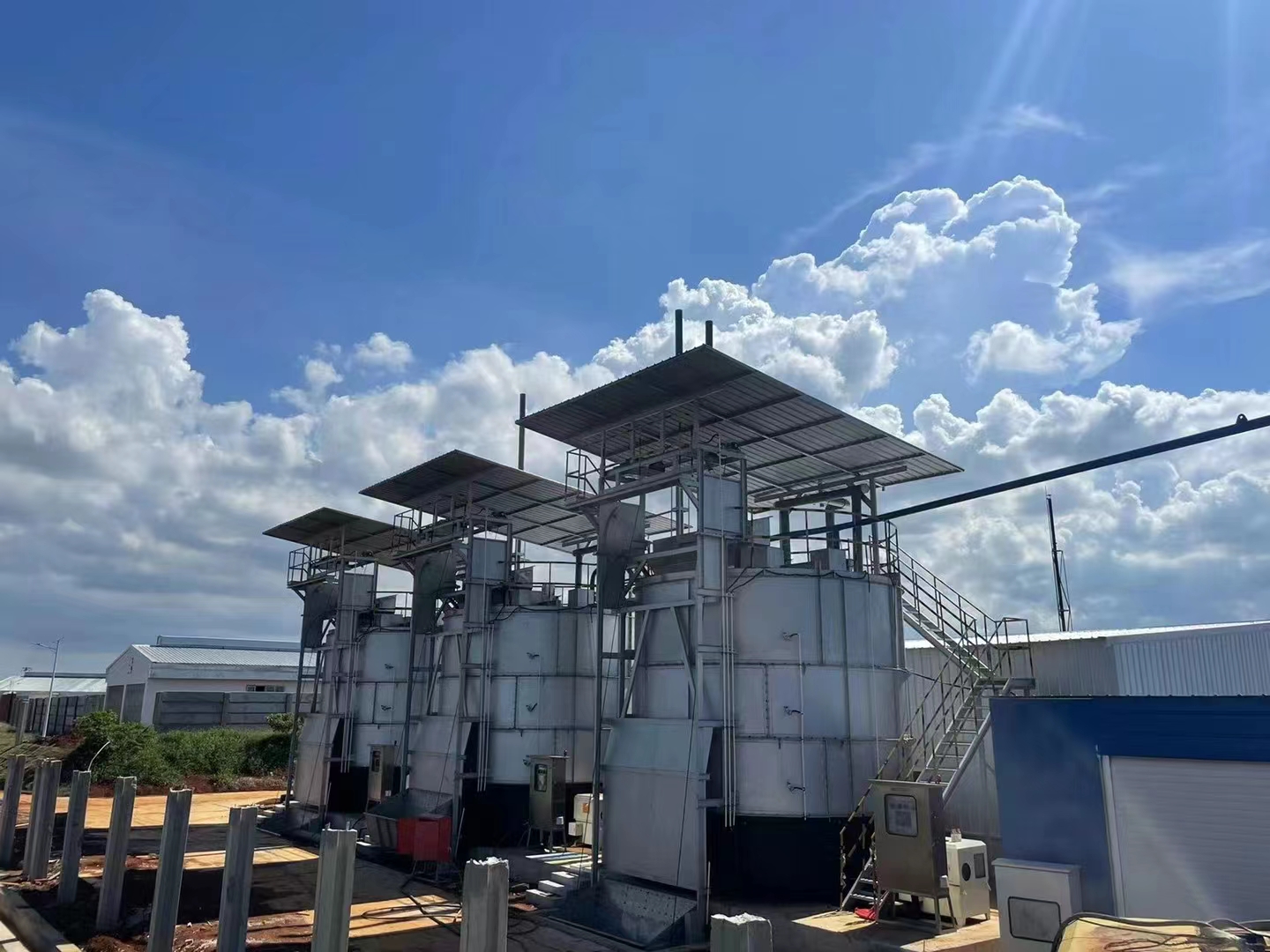 ORGANIC MANURE FERMENTING MACHINE